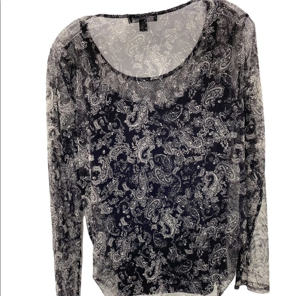 11. NWT INC Medium Ruched Black and White Paisley Drawstring Side Top - Picture 3 of 4